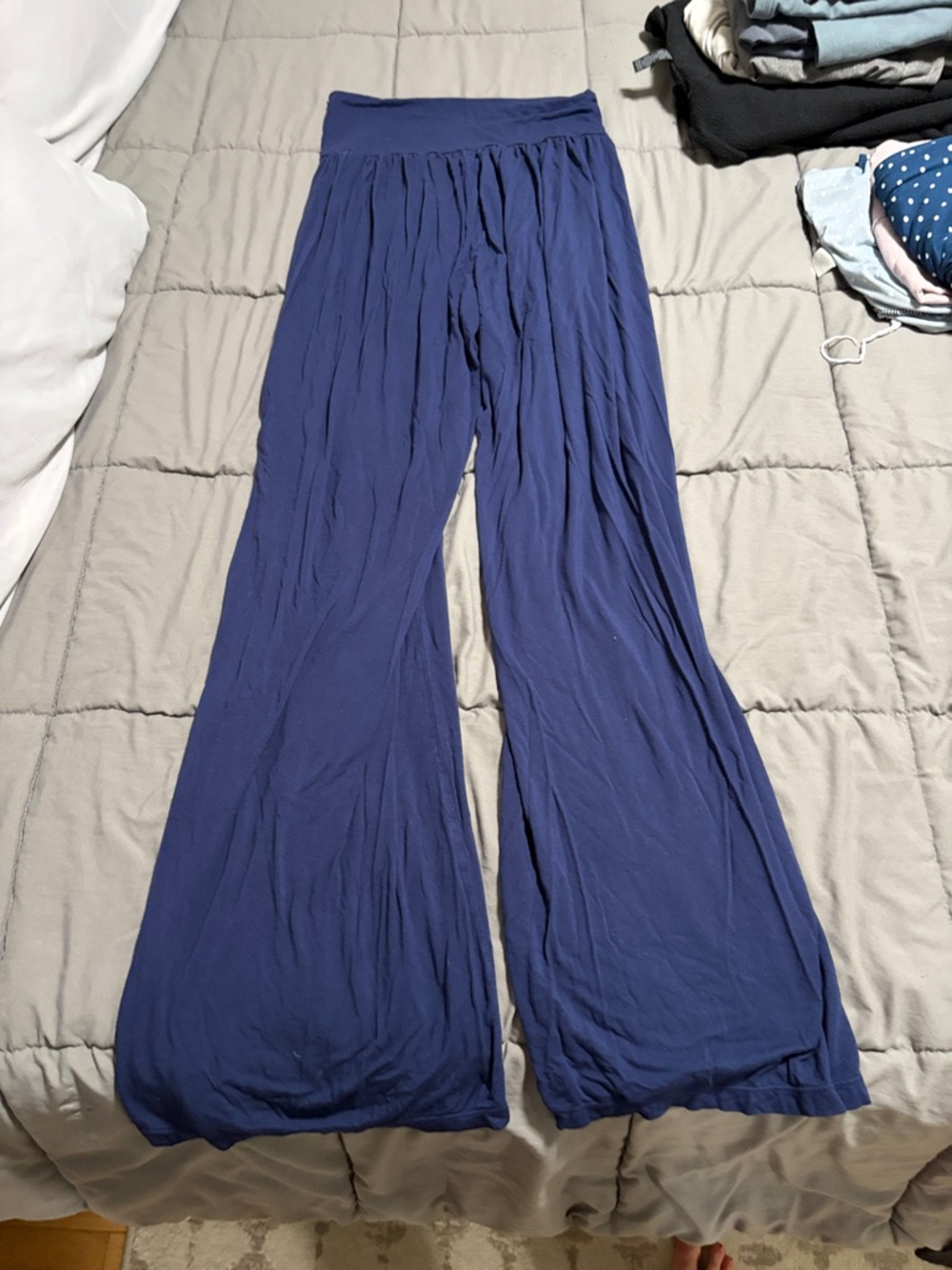 Maternity Wide Leg Flowing Pants in Navy Blue